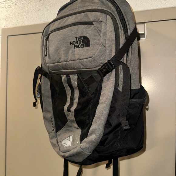 The North Face Men's Backpack in Gray and Black - Picture 1 of 11